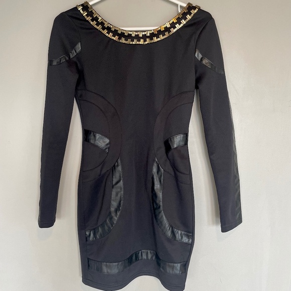 Black mini cocktail dress gold accents small - Picture 2 of 9
